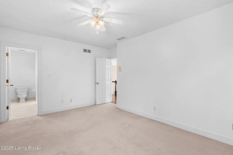 Listing Image 42