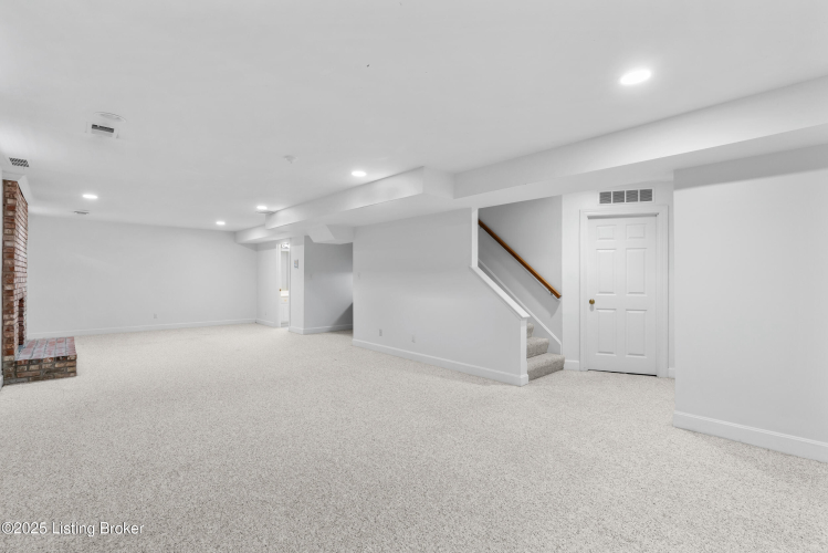 Listing Image 60