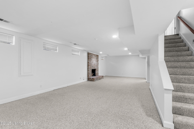 Listing Image 61