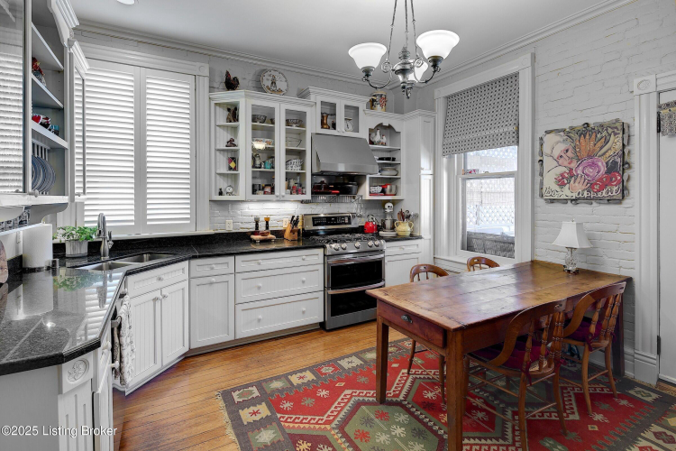 Listing Image 14