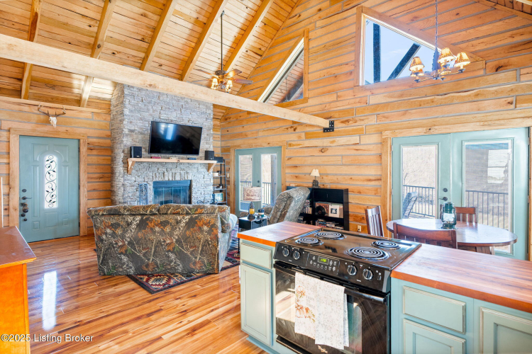 Listing Image 19