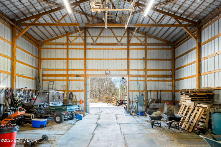 Listing Image 41