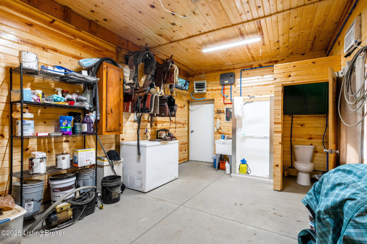 Listing Image 42