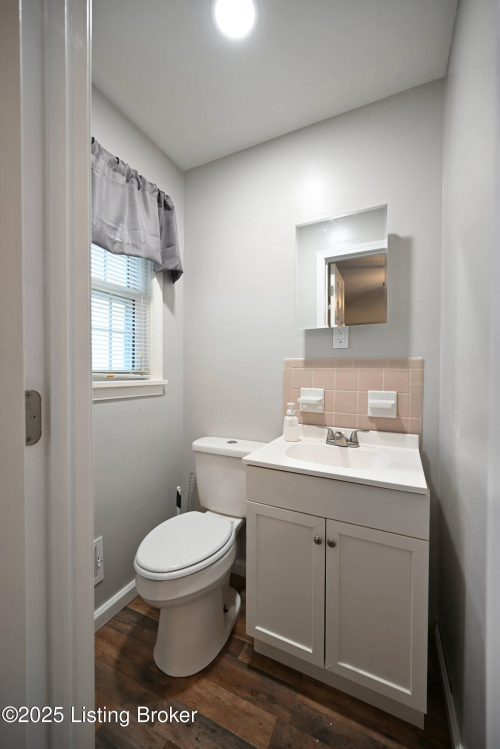 Listing Image 22