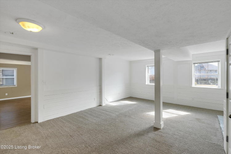 Listing Image 26