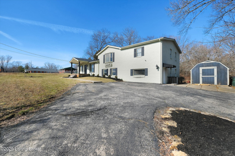 Listing Image 41
