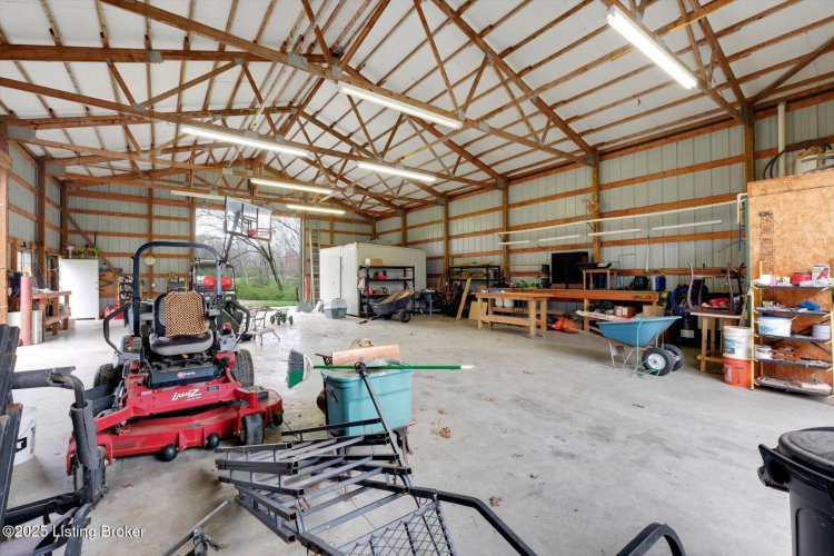 Listing Image 73