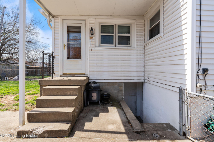 Listing Image 24