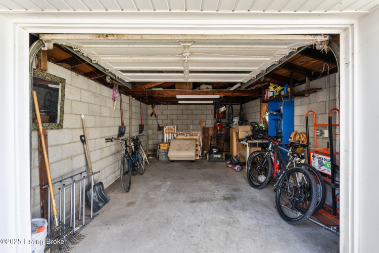 Listing Image 29