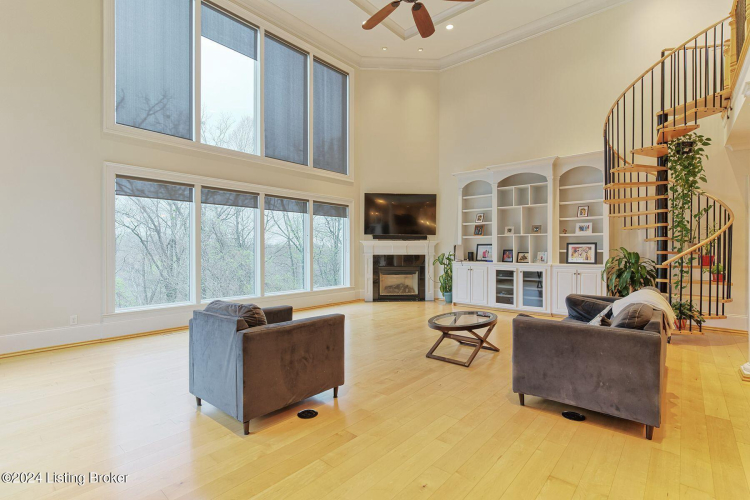 Listing Image 20