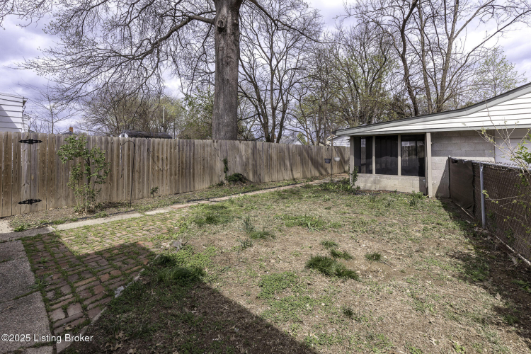 Listing Image 19