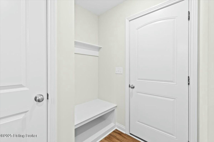 Listing Image 15