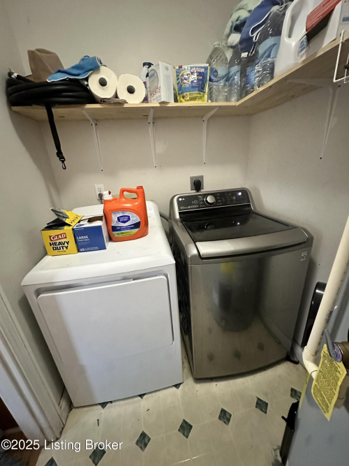 Listing Image 36