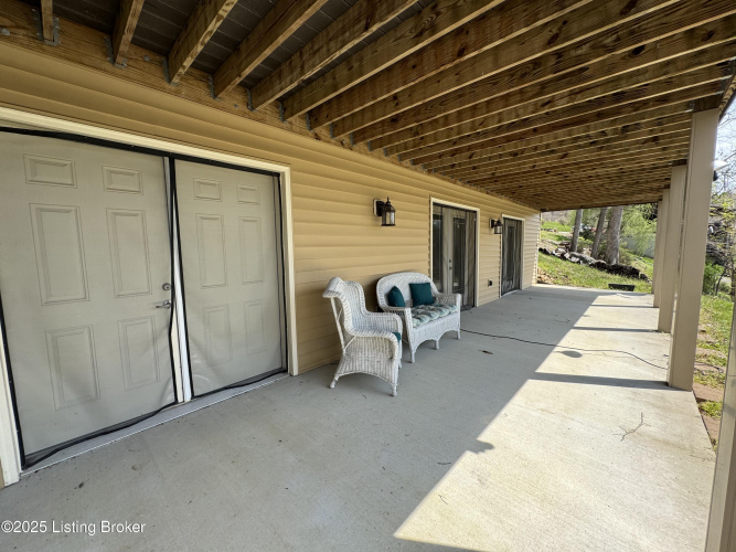 Listing Image 79