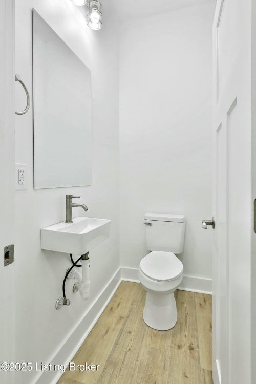 Listing Image 23