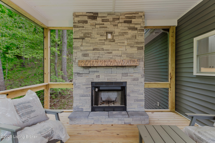 Listing Image 23