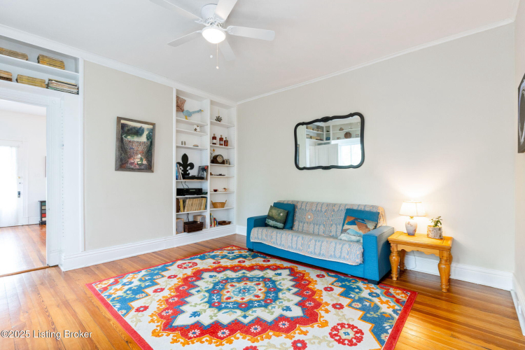 Listing Image 12