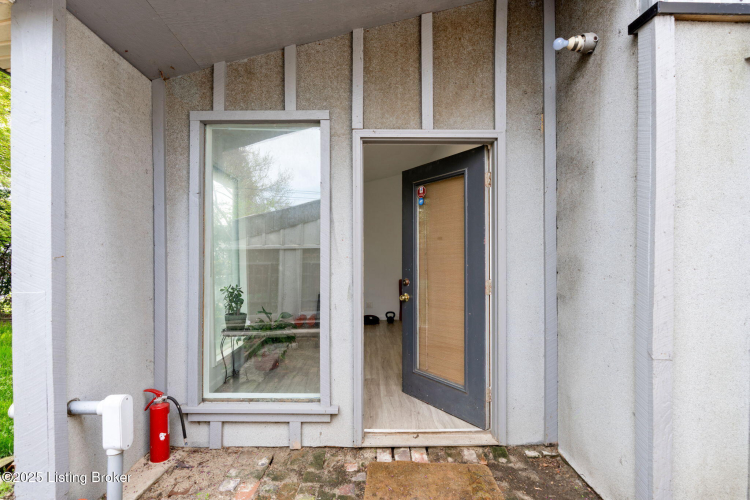 Listing Image 60