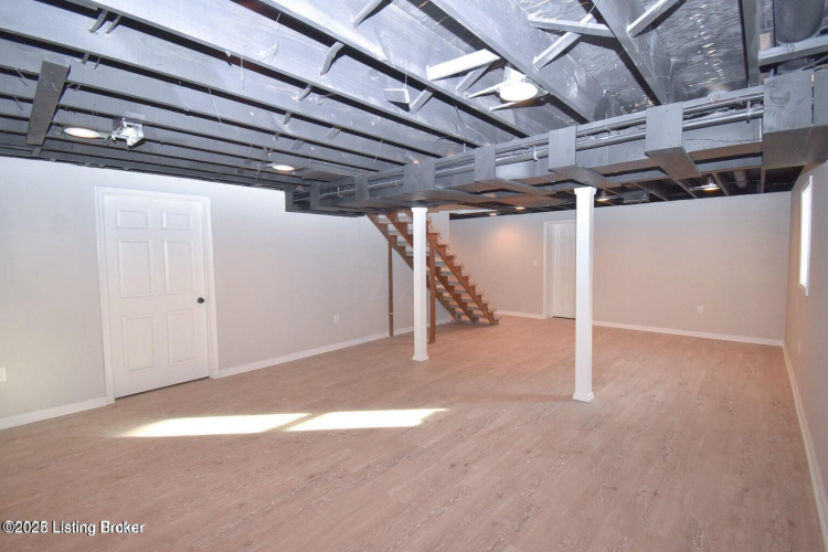 Listing Image 25