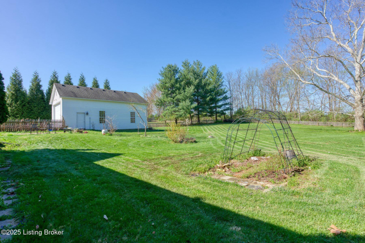 Listing Image 47