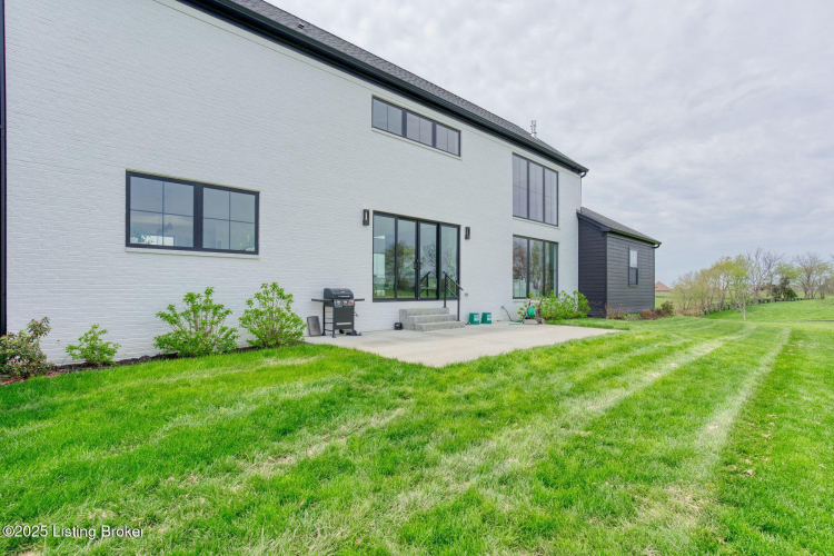 Listing Image 65