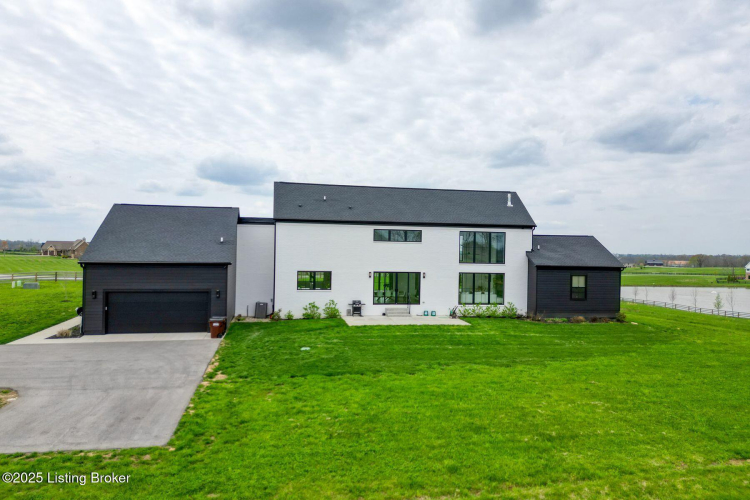 Listing Image 71