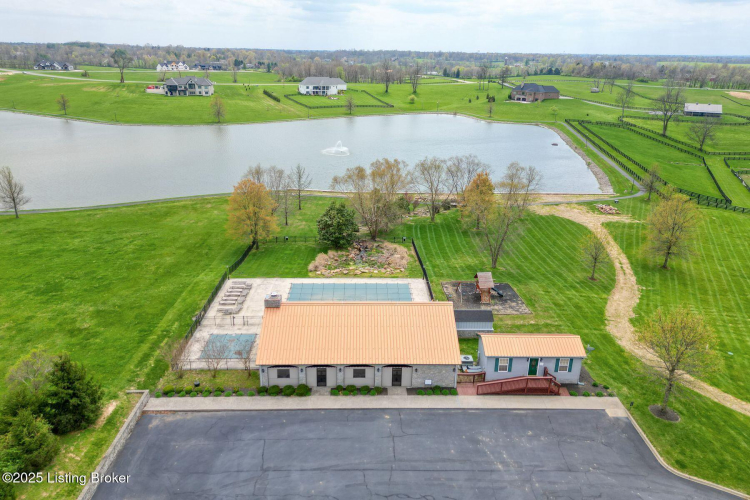 Listing Image 79