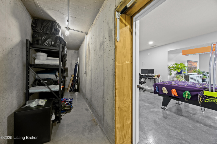 Listing Image 54