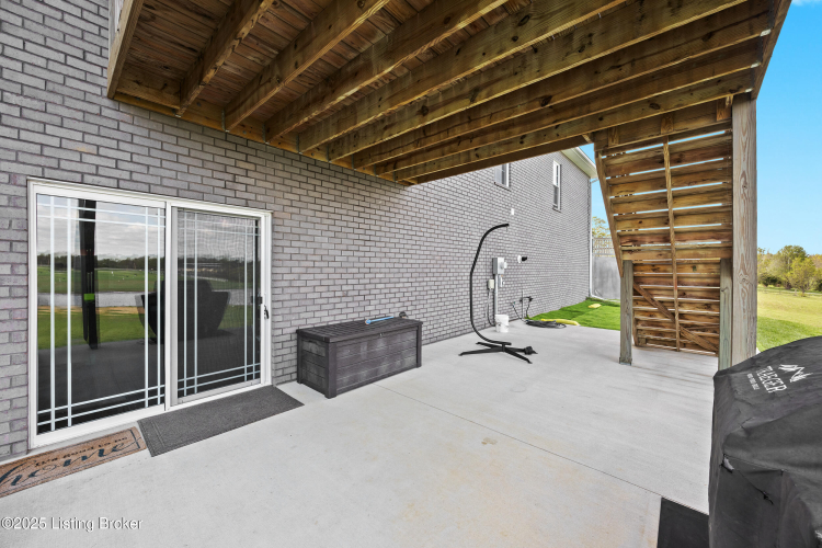Listing Image 64