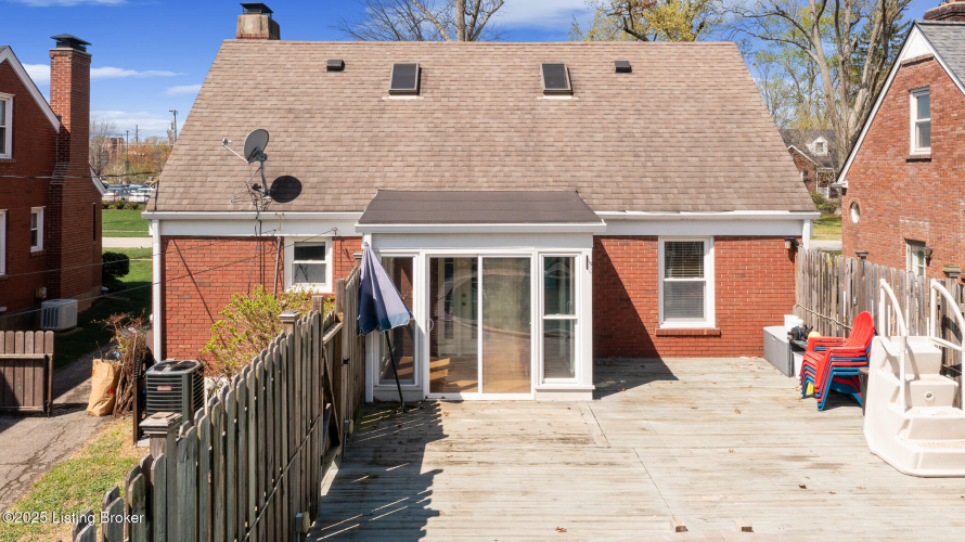Listing Image 22