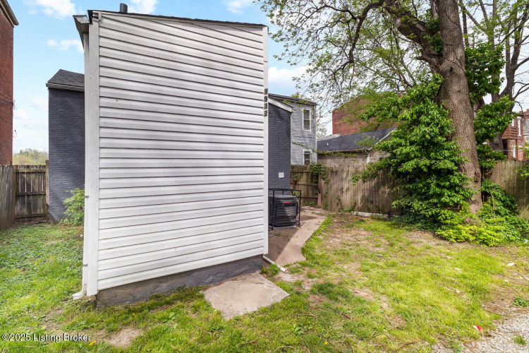 Listing Image 22
