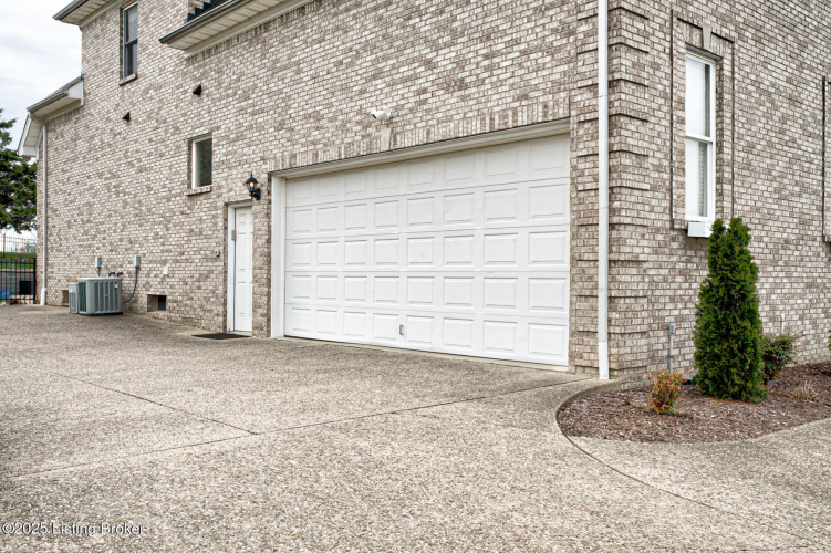 Listing Image 49