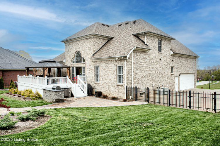 Listing Image 64