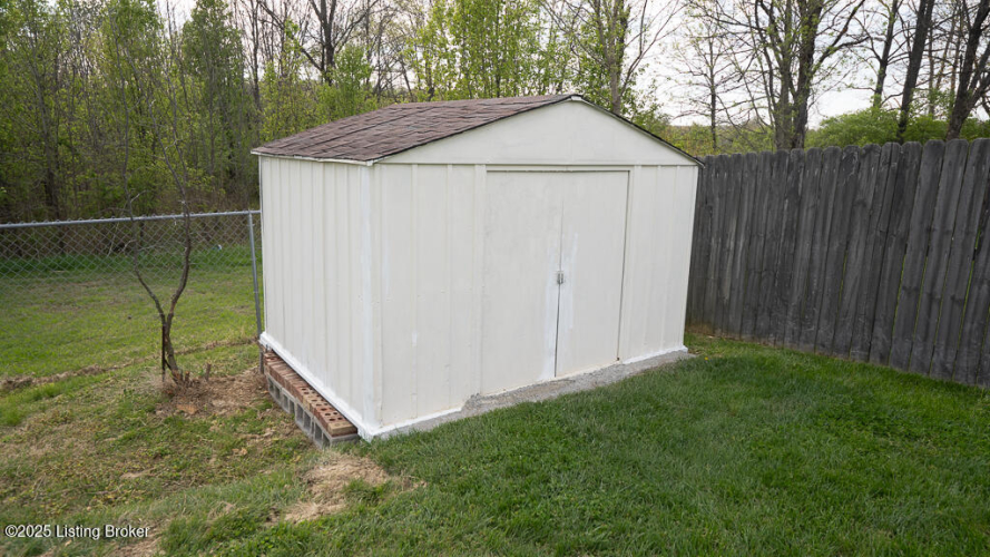Listing Image 21