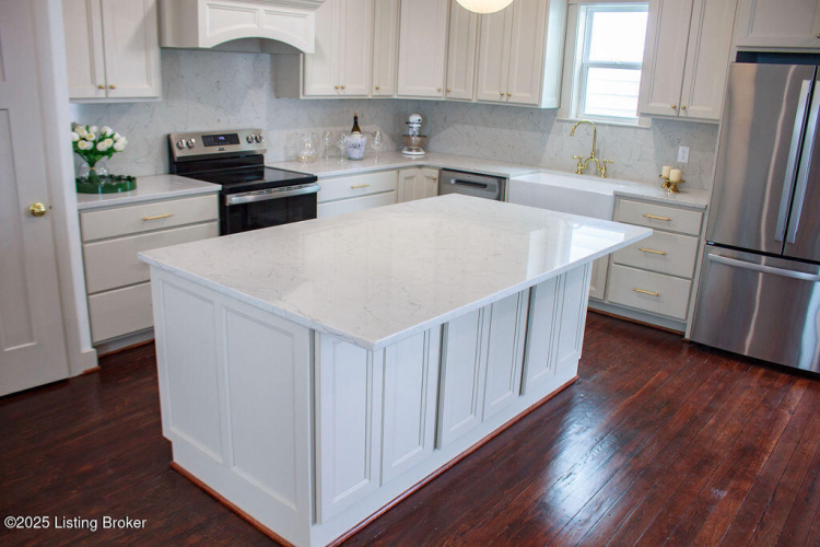Listing Image 13