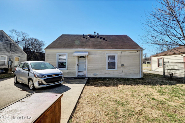 Listing Image 23