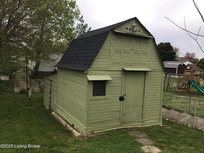 Listing Image 17