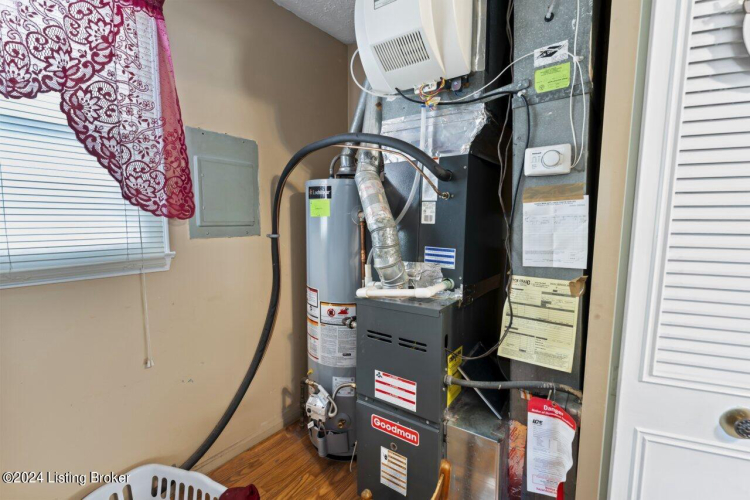 Listing Image 15
