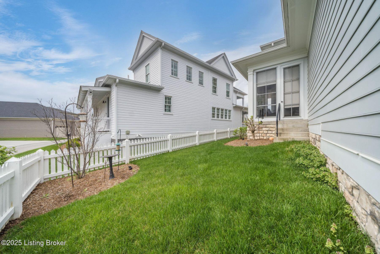 Listing Image 84