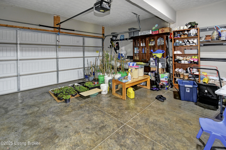 Listing Image 41