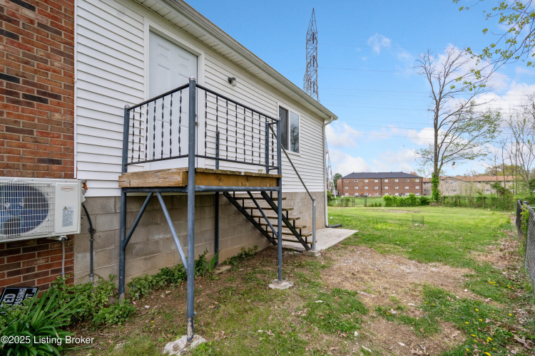 Listing Image 18