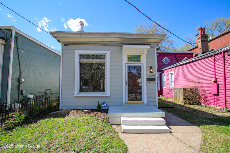 Listing Image 3
