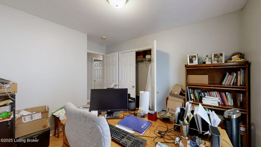 Listing Image 18