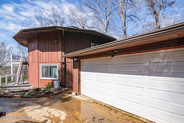 Listing Image 57