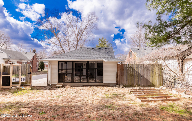Listing Image 44