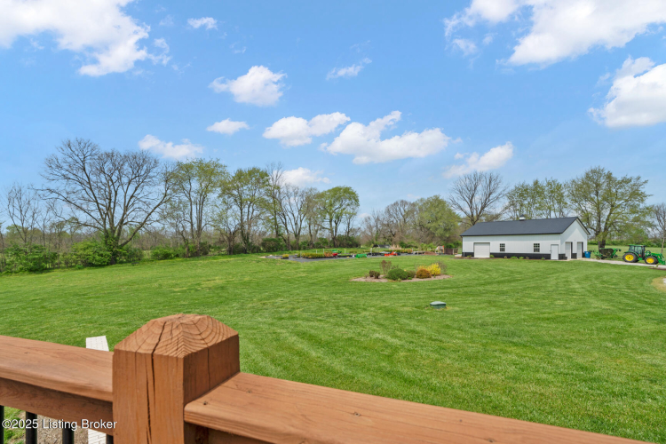 Listing Image 17