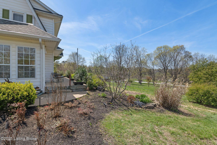 Listing Image 59