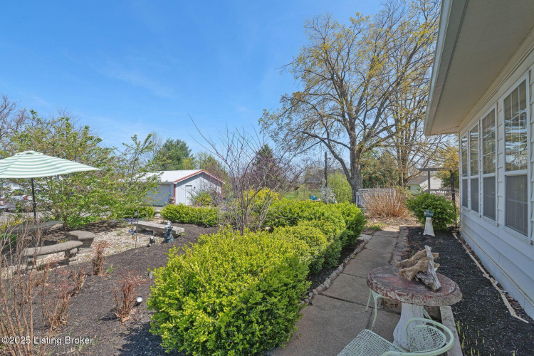 Listing Image 62