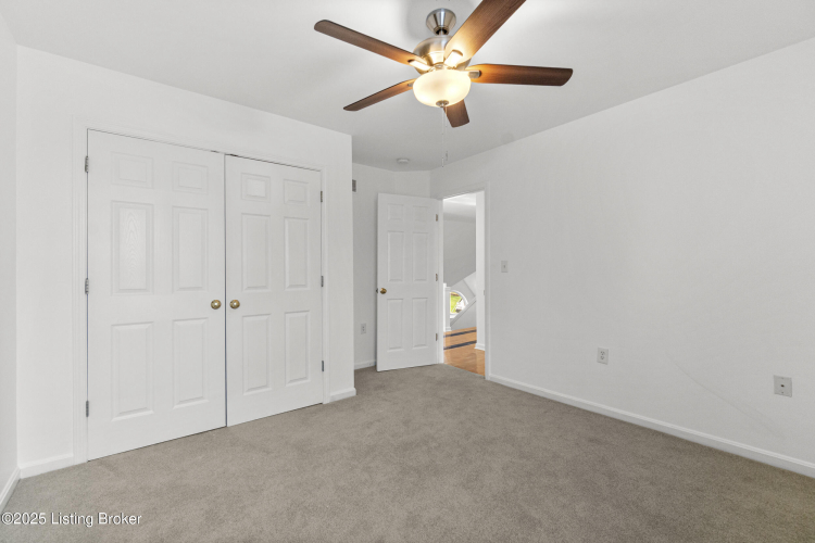 Listing Image 42