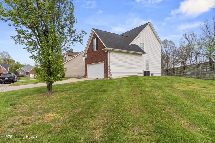 Listing Image 52